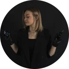 Мастер перманентного макияжа и татуировки Анна Лантратова