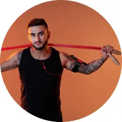 Тренер по фитнесу - Илья Остапов